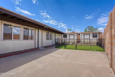 7886 N Roundstone Drive, Tucson, AZ 85741 - Photo 39