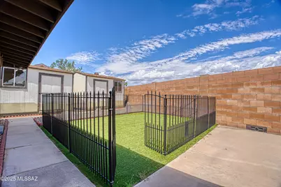 7886 N Roundstone Drive, Tucson, AZ 85741 - Photo 45