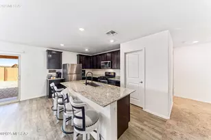 7032 S Draper Rd, Tucson, AZ 85757 - Photo 9