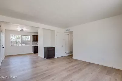 3601 S Calle Polar, Tucson, AZ 85730 - Photo 9