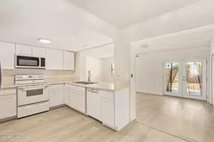 618 N Eastview Ave, Tucson, AZ 85710 - Photo 13