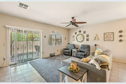 11802 W Fordson Drive, Marana, AZ 85653 - Photo 13
