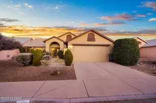 385 S Ridgefield Ave, Tucson, AZ 85748 - Photo 1