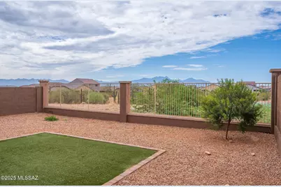 913 W Calle Falerno, Sahuarita, AZ 85629 - Photo 3