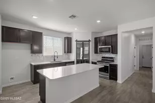 806 W Calle Calca, Sahuarita, AZ 85629 - Photo 11
