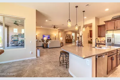 14242 N Bright Angel Trail, Marana, AZ 85658 - Photo 11