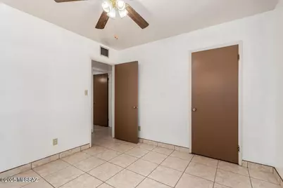 1520 N Louis Avenue, Tucson, AZ 85712 - Photo 17