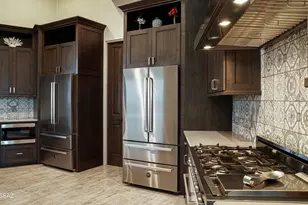 7993 N Pima Village Ct, Tucson, AZ 85718 - Photo 15