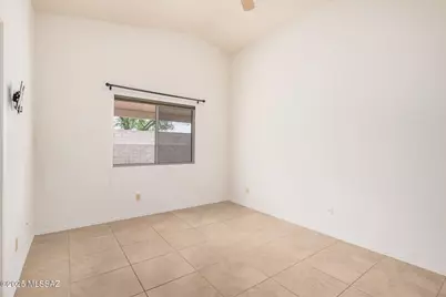 8801 S Desert Rainbow Drive, Tucson, AZ 85747 - Photo 21