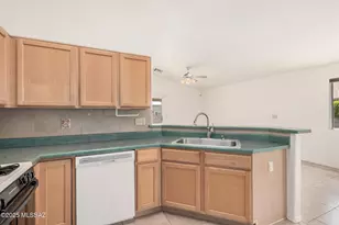 8801 S Desert Rainbow Dr, Tucson, AZ 85747 - Photo 17