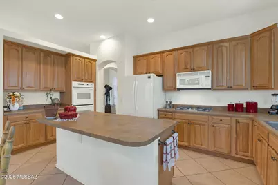 2299 W Calle Casas Lindas, Green Valley, AZ 85622 - Photo 11