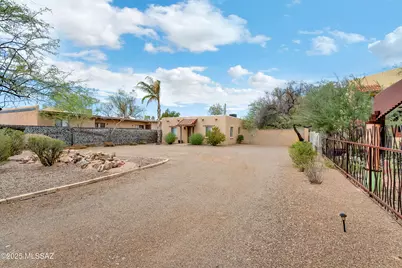 3025 N Olsen Avenue, Tucson, AZ 85719 - Photo 3