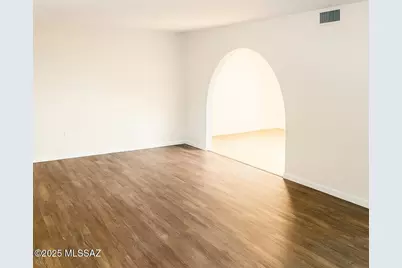 143 E Santa Chalice Drive, Green Valley, AZ 85614 - Photo 3