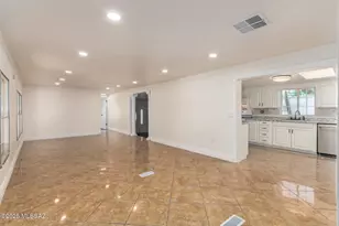 3133 N Iroquois Ave, Tucson, AZ 85705 - Photo 9