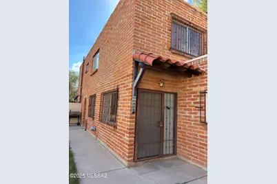 6648 E Calle La Paz #UNIT B, Tucson, AZ 85715 - Photo 1