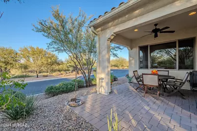 1819 E Barn Swallow Lane, Green Valley, AZ 85614 - Photo 5