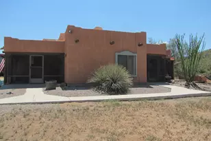 702 W Orange St, Pearce, AZ 85625 - Photo 3