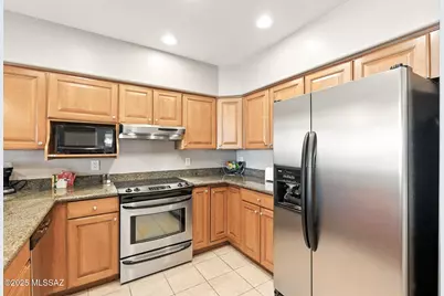 5775 S Camino Del Sol #12208, Green Valley, AZ 85622 - Photo 15