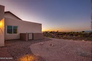 2750 W Black Cloud Ct, Tucson, AZ 85745 - Photo 3