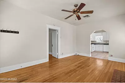 833 E Helen Street, Tucson, AZ 85719 - Photo 15