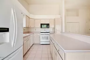 2470 W Catalpa Rd, Tucson, AZ 85742 - Photo 13