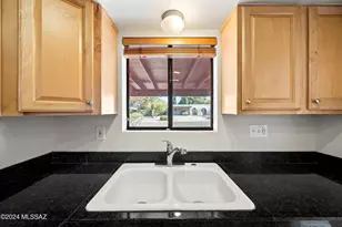 6716 E Rosewood Cir, Tucson, AZ 85710 - Photo 9