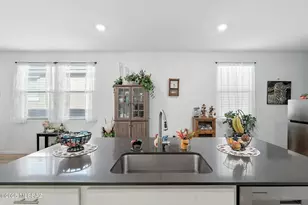 10472 W Thetford Ln, Marana, AZ 85653 - Photo 9