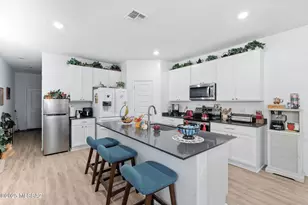 10472 W Thetford Ln, Marana, AZ 85653 - Photo 5