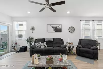10472 W Thetford Lane, Marana, AZ 85653 - Photo 17
