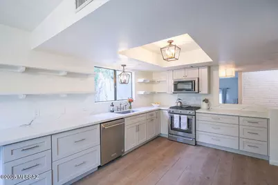 810 E Placita Del Mirador, Tucson, AZ 85718 - Photo 11