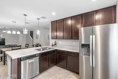 1114 E Descent Street, Tucson, AZ 85719 - Photo 9