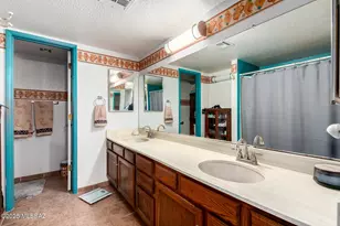 1844 Bel Aire Ct, Tucson, AZ 85705 - Photo 21