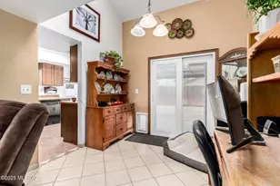 1844 Bel Aire Ct, Tucson, AZ 85705 - Photo 9