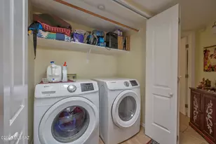 821 N Borderland Ln, Tucson, AZ 85748 - Photo 19