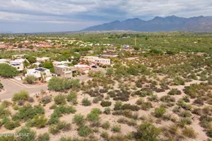 821 N Borderland Ln, Tucson, AZ 85748 - Photo 5