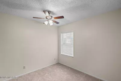 5638 S Wood Crest Drive, Tucson, AZ 85746 - Photo 9
