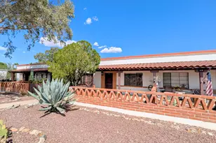 515 S La Canada Dr, Green Valley, AZ 85614 - Photo 1