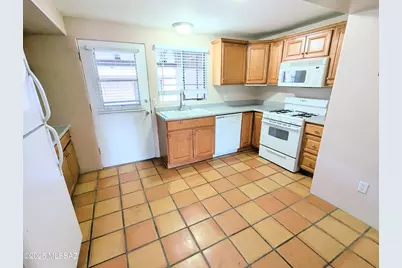 515 S La Canada Drive #C, Green Valley, AZ 85614 - Photo 9