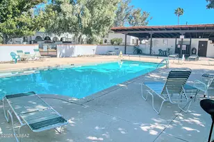 515 S La Canada Dr, Green Valley, AZ 85614 - Photo 27