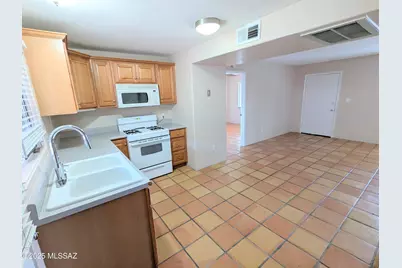 515 S La Canada Drive #C, Green Valley, AZ 85614 - Photo 13