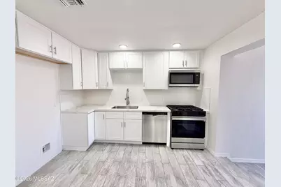 858 W Santa Rosa Street, Tucson, AZ 85706 - Photo 9