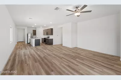 21891 E Pebbles Avenue, Red Rock, AZ 85145 - Photo 7