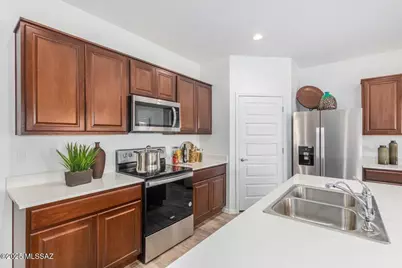 1044 S Chatfield Avenue, Vail, AZ 85641 - Photo 13