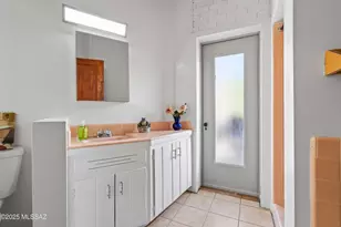 1285 N Speedway Pl, Tucson, AZ 85715 - Photo 23