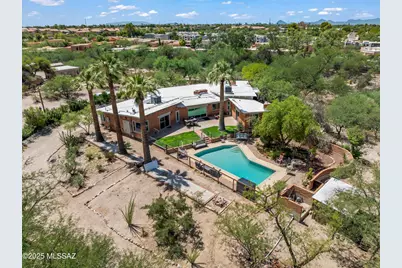 1285 N Speedway Place, Tucson, AZ 85715 - Photo 1