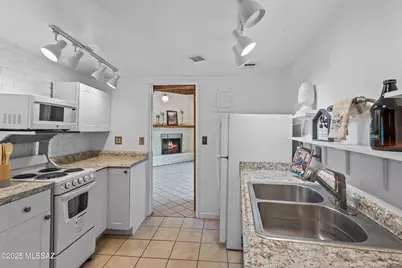 1285 N Speedway Place, Tucson, AZ 85715 - Photo 31