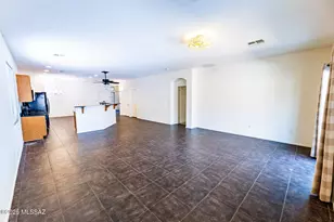 7258 S Millers Tale Dr, Tucson, AZ 85756 - Photo 9