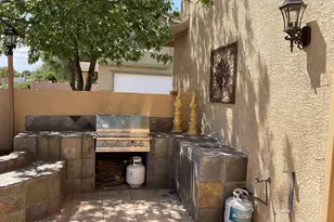 2751 N Neruda Ln, Tucson, AZ 85712 - Photo 7