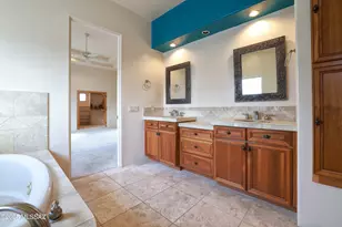 3600 Eagles View Pl, Tucson, AZ 85745 - Photo 19