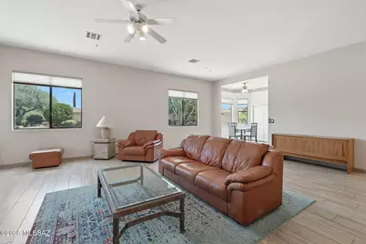 580 W Crenshaw Lane, Green Valley, AZ 85614 - Photo 9